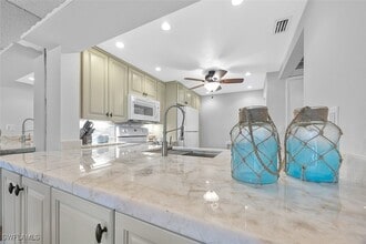 Building Photo - 1083 Forest Lakes Dr