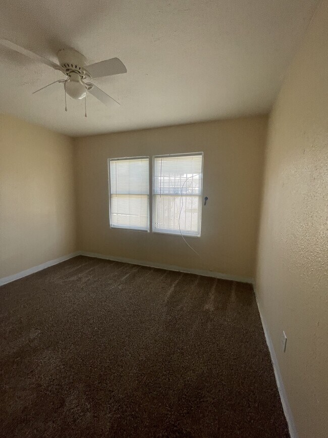 Building Photo - 12509 Wendy Reed Dr