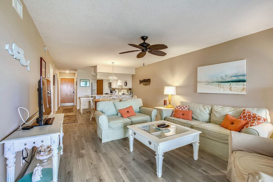 Building Photo - 210 Ocean Hibiscus Dr
