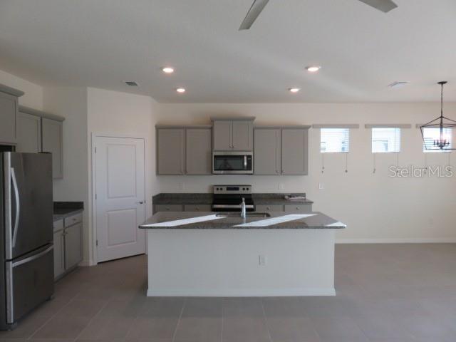 Building Photo - 3741 Mossy Limb Ct