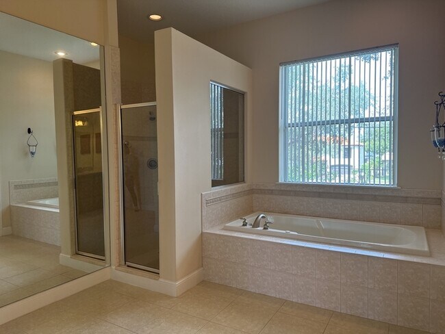 Building Photo - SOUTH TAMPA CUSTOM HOME