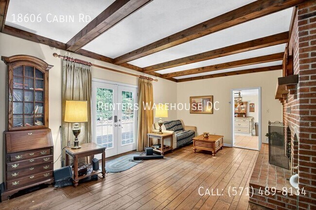 Building Photo - 18606 Cabin Rd