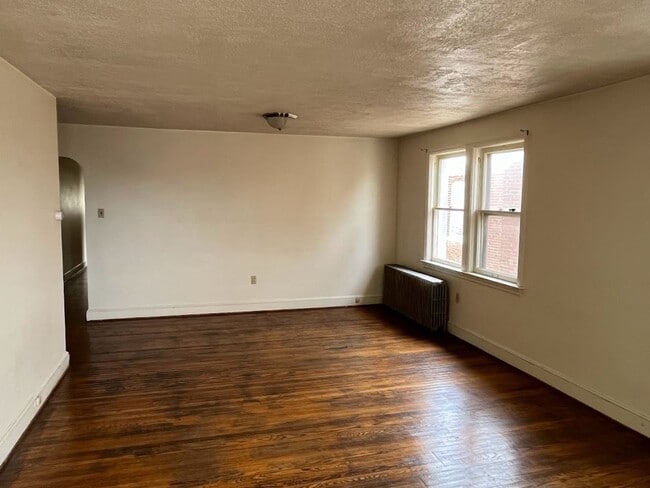 Building Photo - 978 Wayne Ave