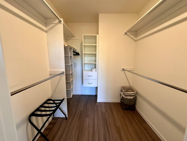 Building Photo - 1623 N Jackson St