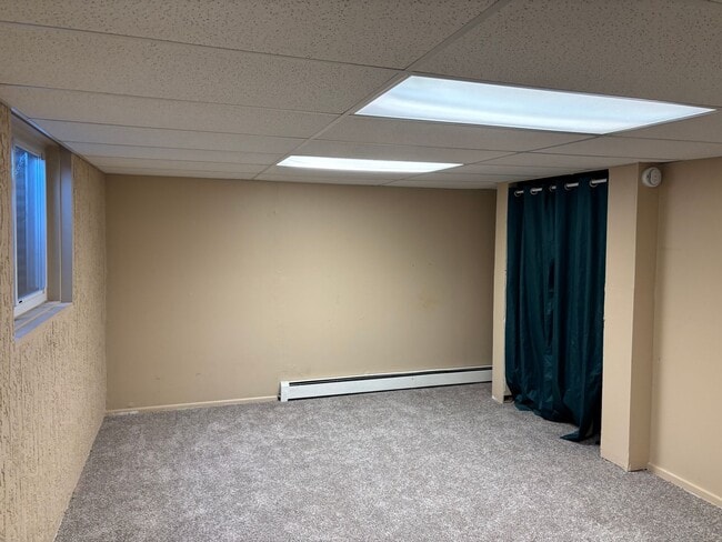 Building Photo - Move in ready unit for rent on Willow Bend!