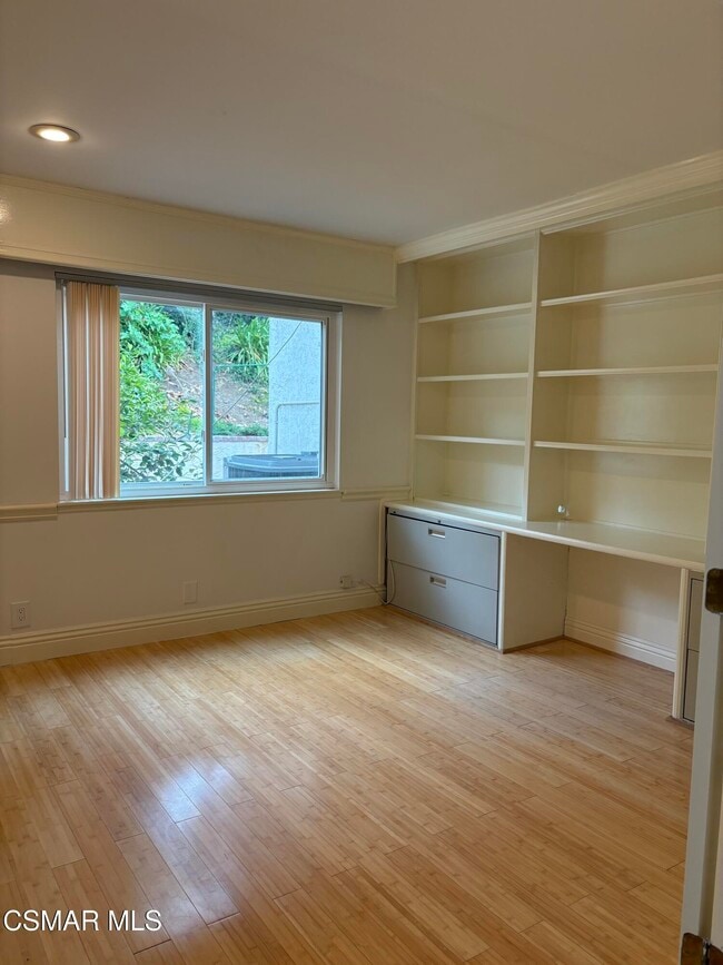 Building Photo - 28649 Acacia Glen St