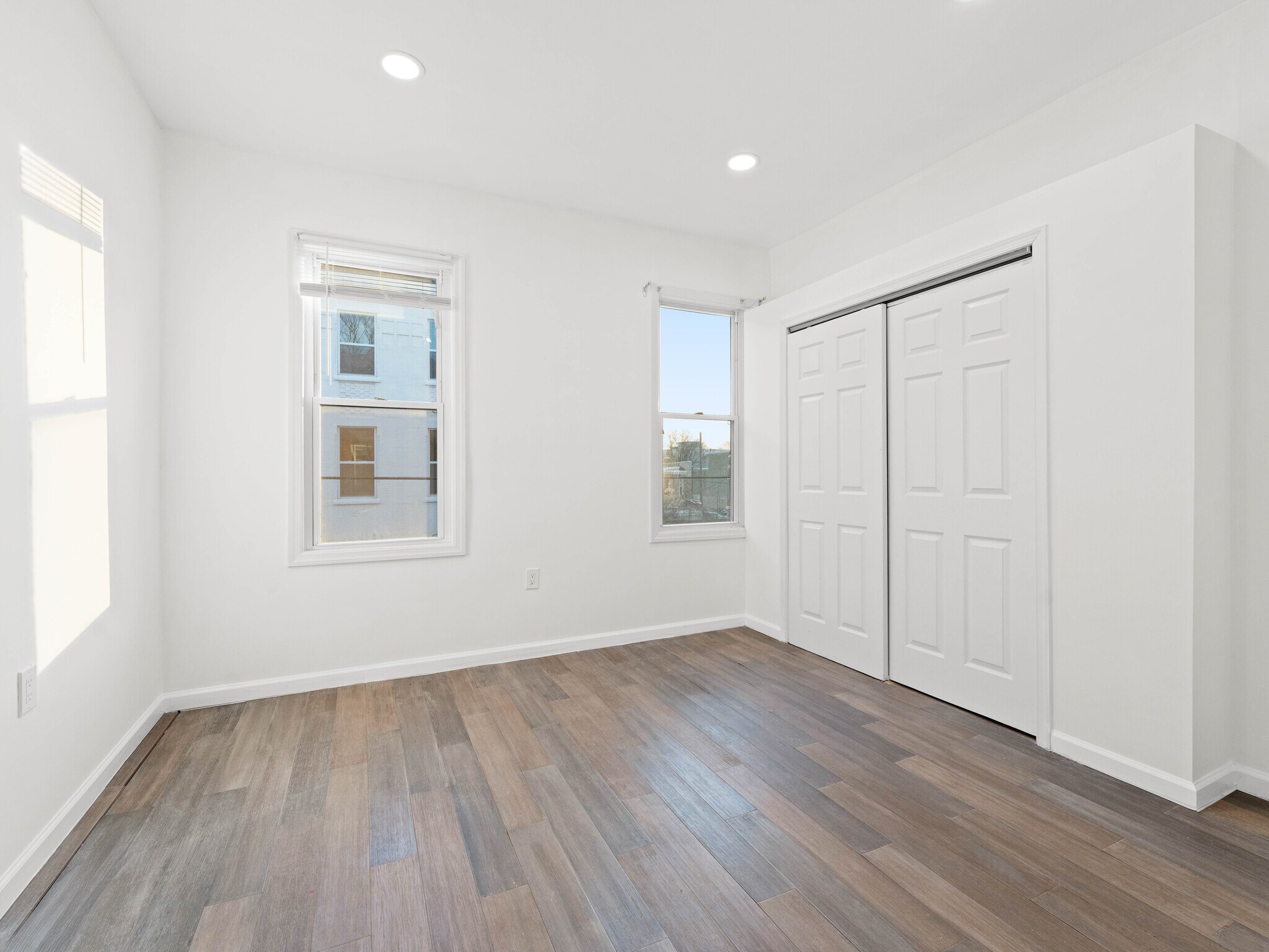 Building Photo - 2443 Nicholas St