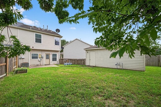 Building Photo - 16854 Pine Castle Dr
