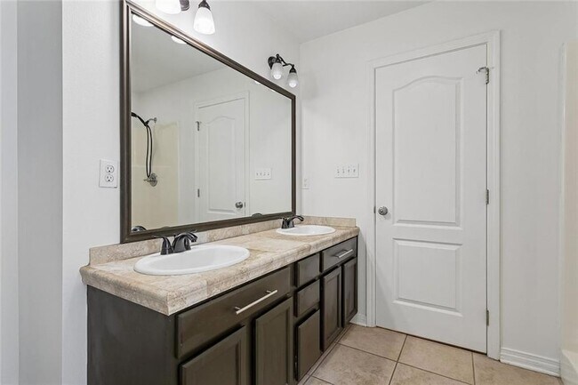 Building Photo - 59445 Spring Dr