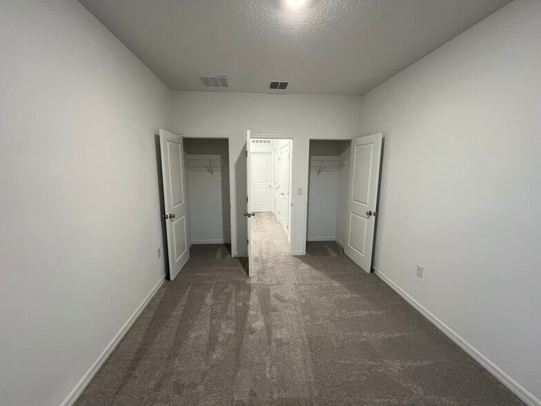 Building Photo - 7278 Sabal Ter