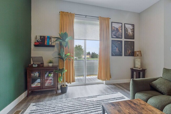 Building Photo - 6029 Benton St