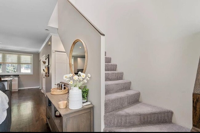 Building Photo - 1781 W Altgeld St