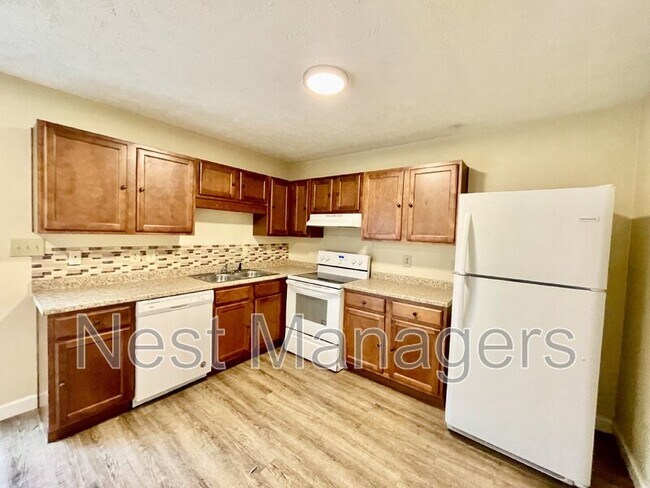 Building Photo - 5850 Aftonshire Dr