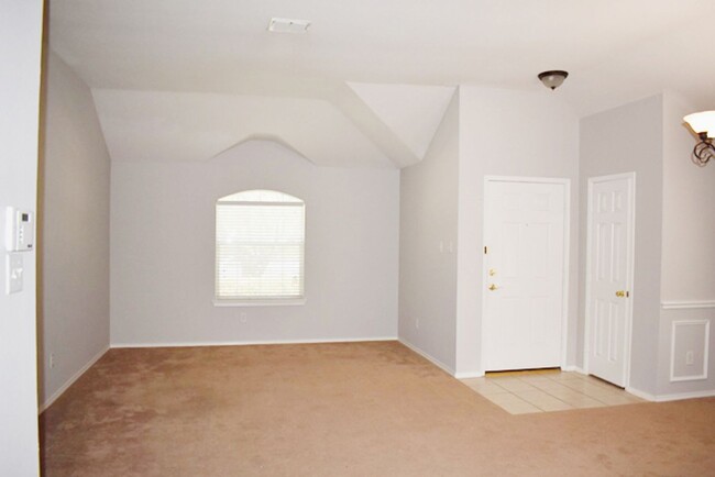 Building Photo - 11901 Gold Creek Dr E