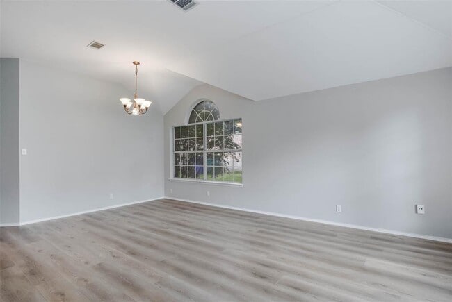 Building Photo - 1810 Coral Dr