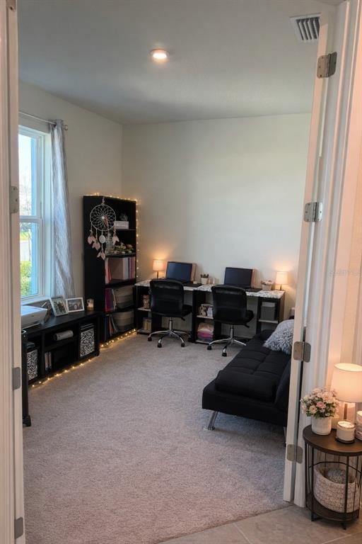 Building Photo - 2006 Education St