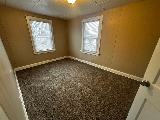 Building Photo - 3 Bedroom Home in Gary