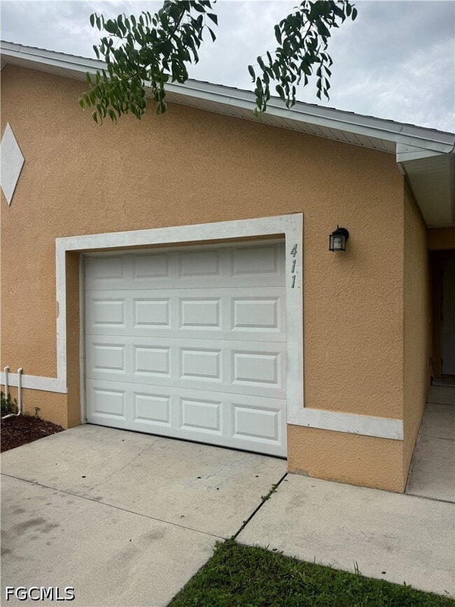 Building Photo - 411 Nicholas Pkwy W