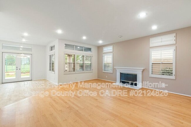 Building Photo - 11930 N Riviera