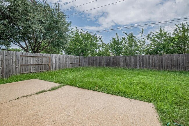 Building Photo - 3834 Pebble Garden Ln
