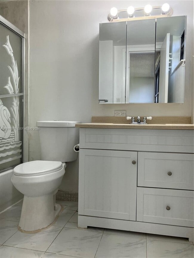 Building Photo - 16919 N Bay Rd