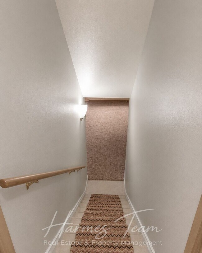 Building Photo - 4 Bed 4 Bath Home in School District 11