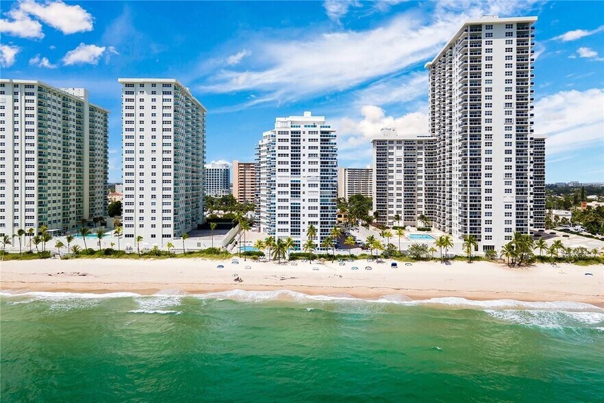 Building Photo - 3430 Galt Ocean Dr