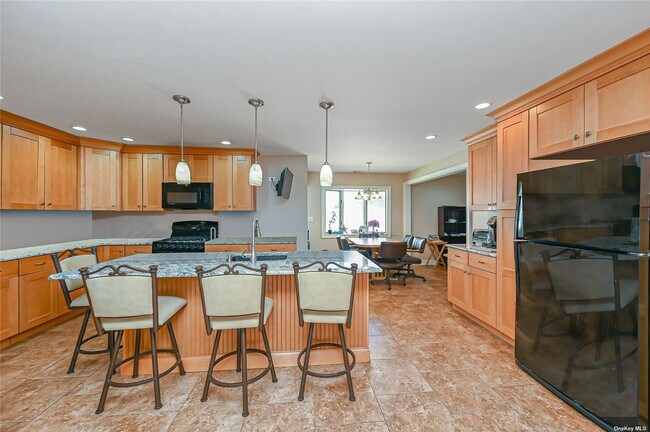 Building Photo - 316 Kimberly Pl