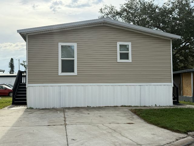Building Photo - 12130 US Hwy 41 S