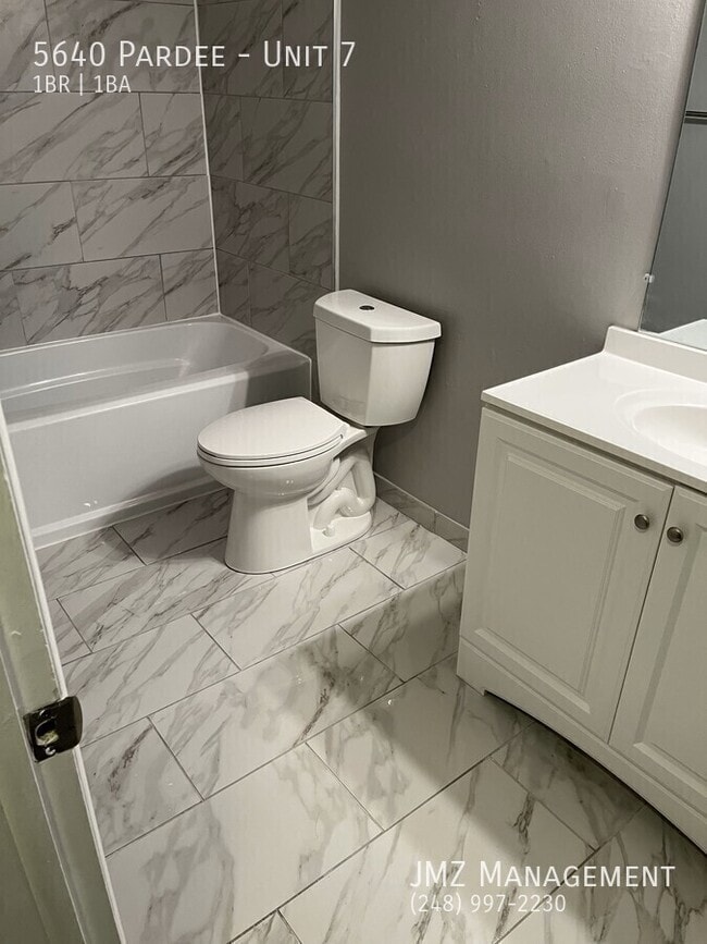 Building Photo - 5640 Pardee-Unit 7
