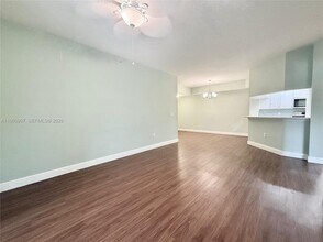 Building Photo - 3020 Alcazar Pl