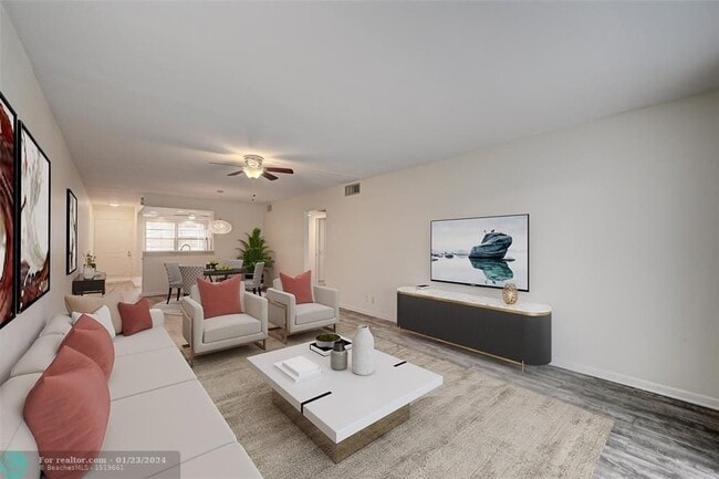 Building Photo - 4401 Martinique Ct