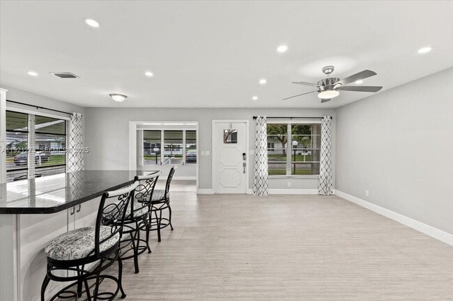 Building Photo - 1020 NW 88th Ave