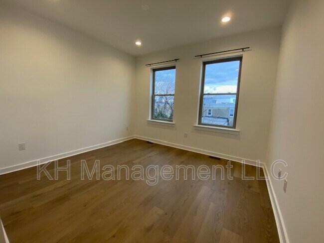 Building Photo - 3862 Olive St