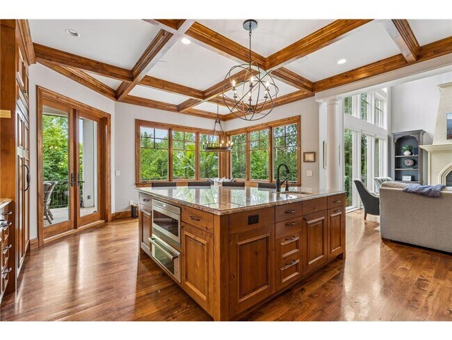 Building Photo - 15700 Portico Dr