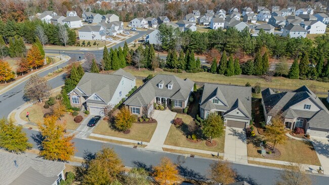 Building Photo - 15016 High Bluff Ct