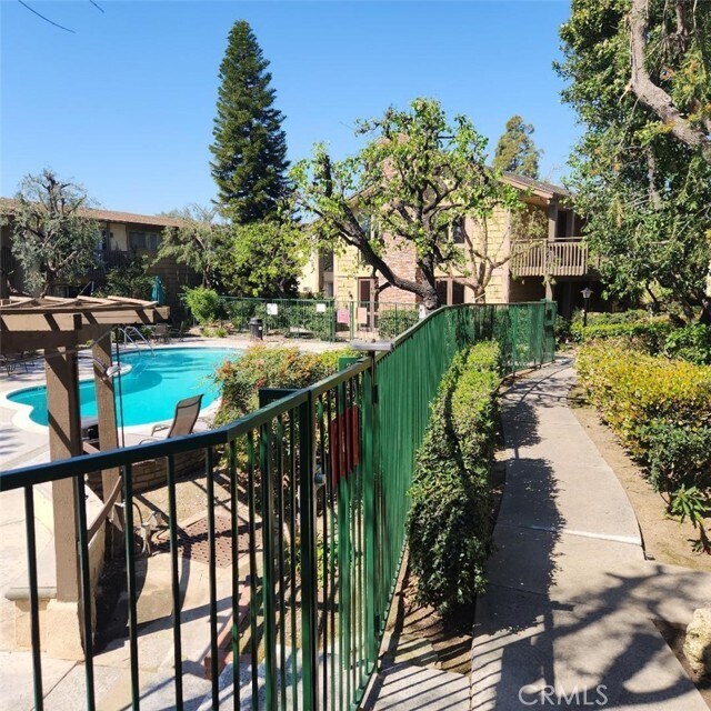 Building Photo - 3050 S Bristol St