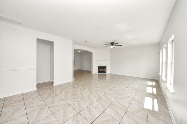 Building Photo - 3526 Cactus Creek Dr