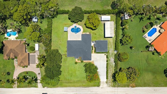 Building Photo - 13928 82nd Ln N