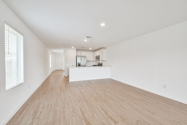 Building Photo - 18562 Cepagatti Dr