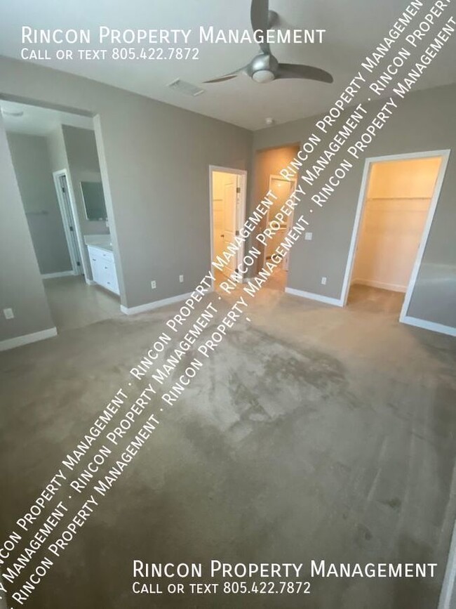 Building Photo - ***$500 OFF FIRST MONTHS RENT!***Ventura 4...