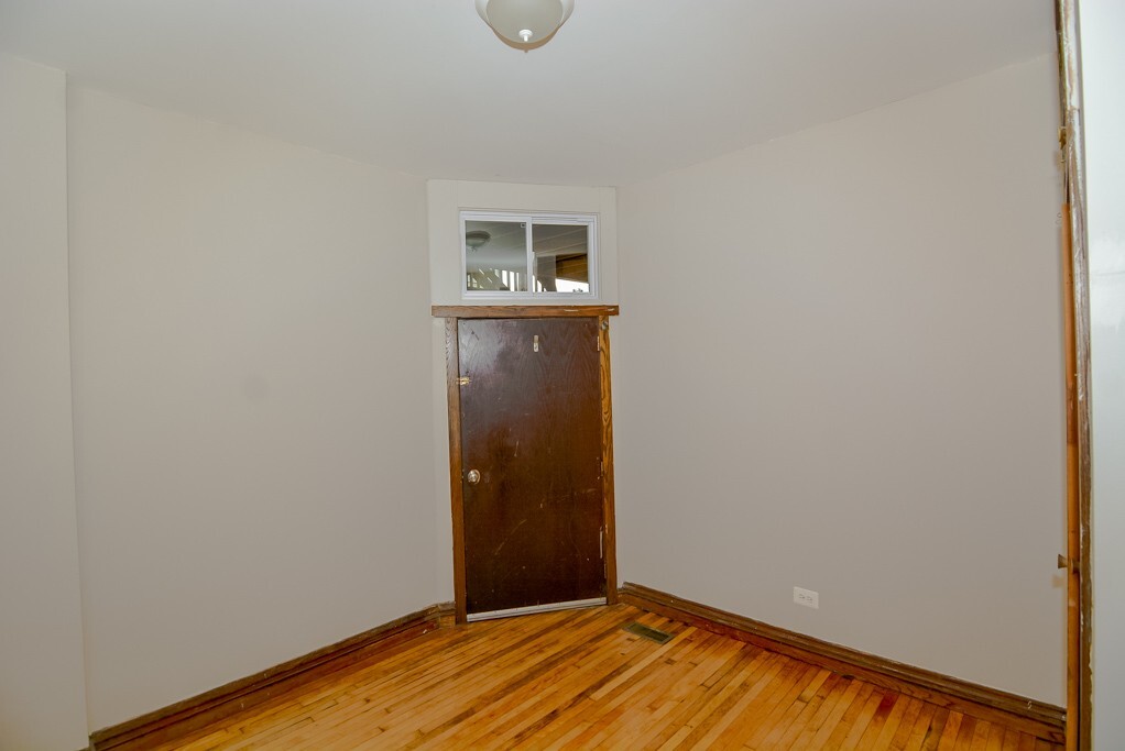 Building Photo - 2457 W Rice St