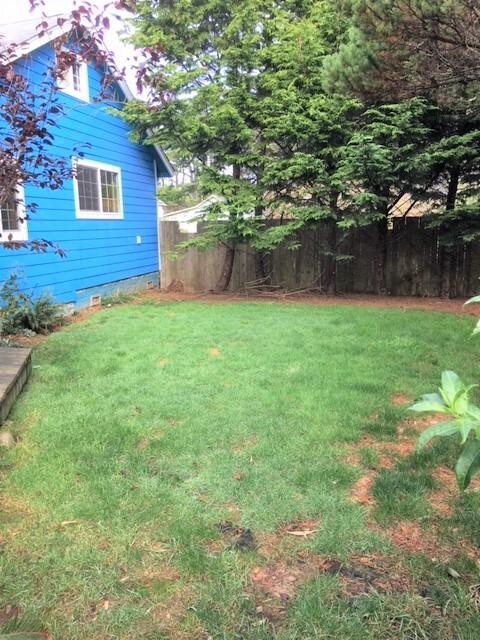 Building Photo - 6942 NW Stone Avenue #A, Yachats, OR  97498