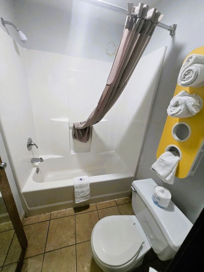 Building Photo - Motel 6- LaPorte Rd