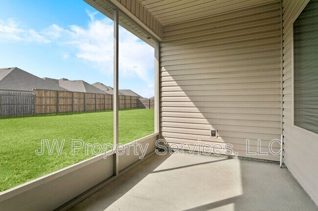 Building Photo - 785 Bent Cypress Ln