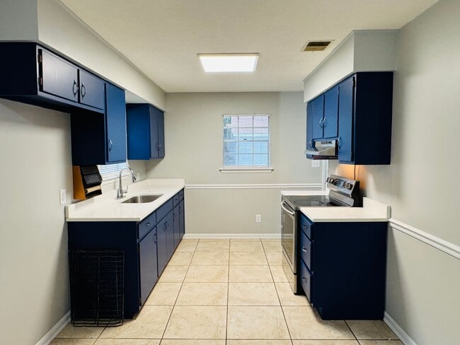 Building Photo - The Space You Need, the Style You Want!