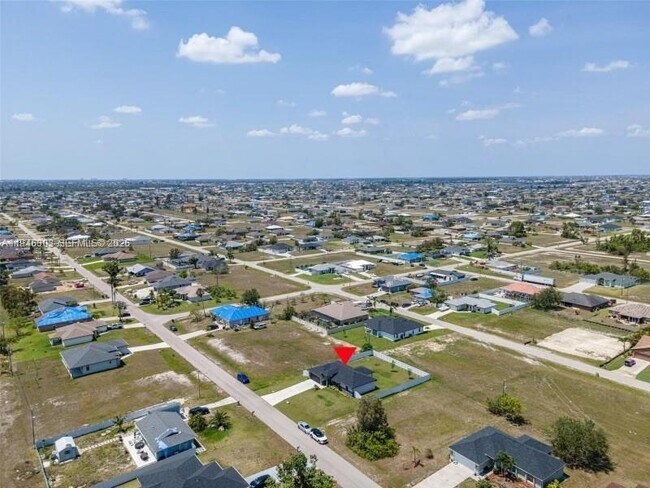 Building Photo - 1302 NE 2nd Pl