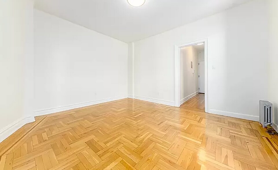 Building Photo - 3252 33rd St