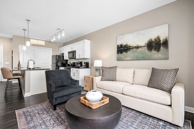 Building Photo - 407 W Rich St