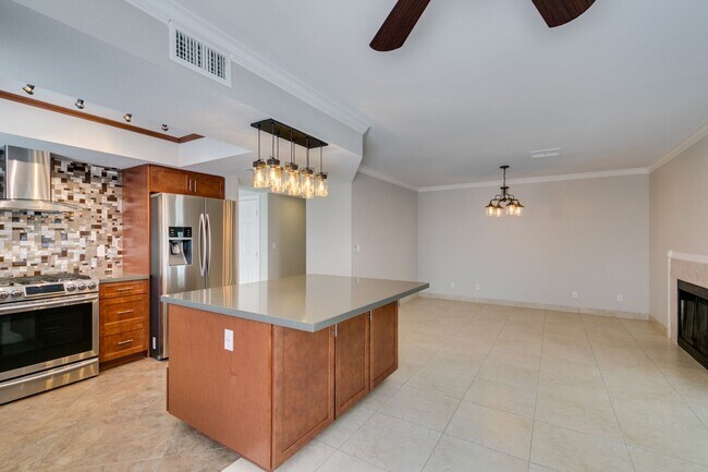 Building Photo - Amazing 3-bdrm home in Green Valley!